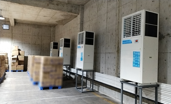 雞蛋倉儲(chǔ)倉庫制冷降溫，應(yīng)用蒸發(fā)冷省電空調(diào)-立式軸流柜機(jī)